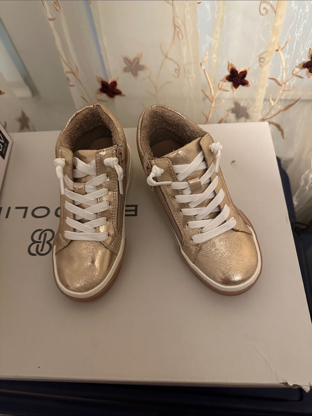 NEW Girl’s Dolce Vita PYPPA Sneaker - Toddler Size 11 - Rose Gold